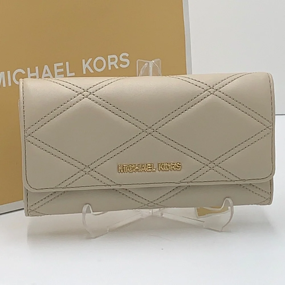 MICHAEL KORS JET SET TRAVEL LARGE TRIFOLD WALLET LIGHT SAND COLOR